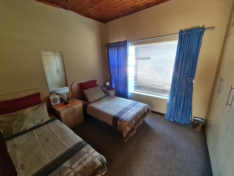 4 Bedroom Property for Sale in C Place Eastern Cape